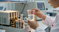 UNSW research solves critical electrolyzer bottleneck in green hydrogen production